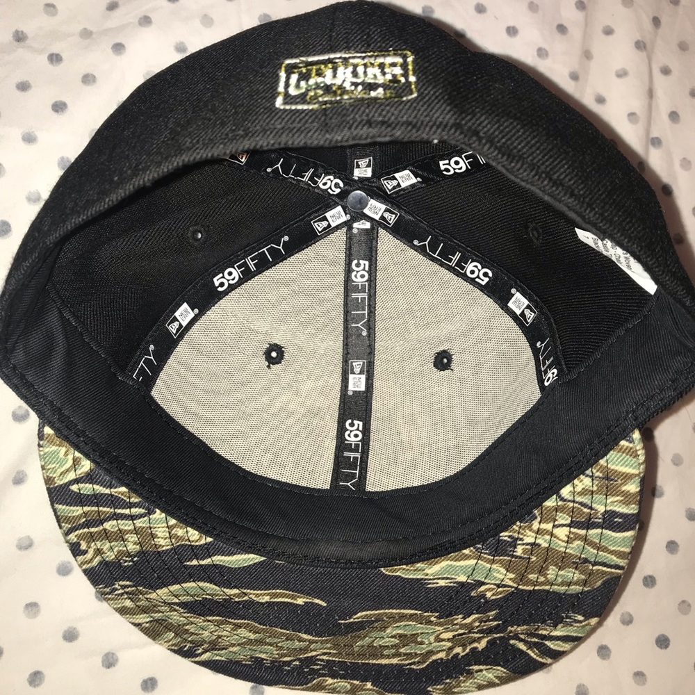 New Era X Crooks & Castles - Picture 4 of 4